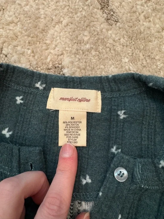 PJ Set - Picture 2 of 6